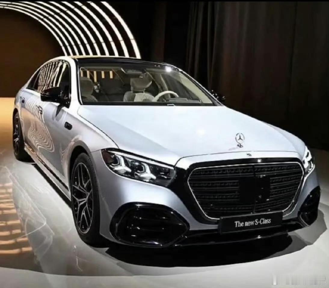 W223中期款奔驰S级这个前脸气场强太多了 