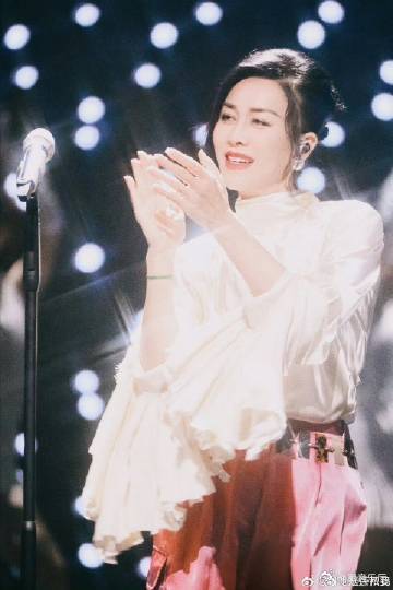 盘点浪姐历届黑马低调登场，强势出圈，历届黑马姐姐用舞台书写属于自己的传奇！乘风2