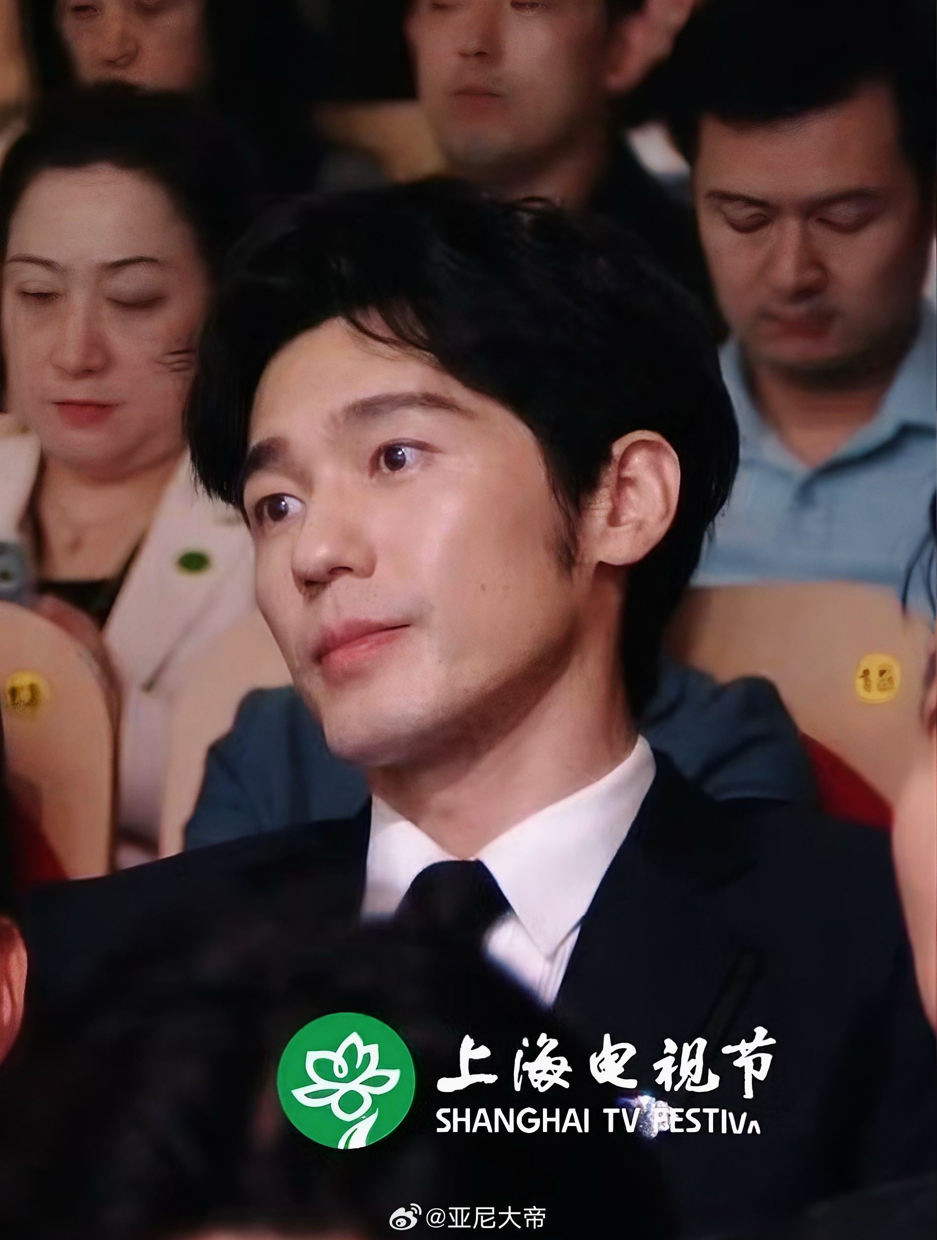 今天也是只可爱的奶牛咪 