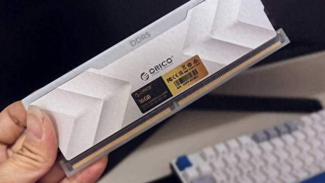 16G内存条卖到1500：老电脑想加内存，先看懂这3条