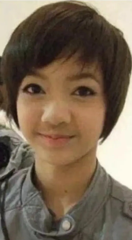 Lisa鼻子怎么了Lisa早期鼻子也很可爱呀，为什么要整呢？大鼻头莎莎 