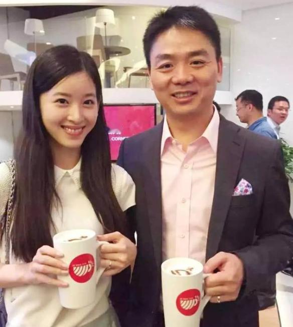 外卖界要变天！
京东外卖独立APP将上线，
多了新选择！


太听劝了！
刘强东