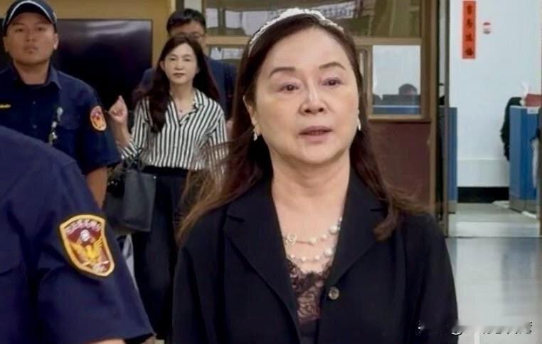台资深媒体人周玉蔻、蔡玉真为了造谣张淑娟“滚床单”案二审出庭，很多人才发现，原来