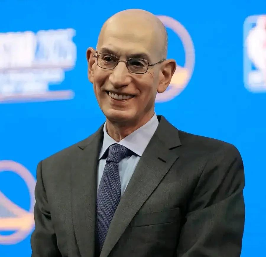NBA扩军了，谁会变成东部球队？
森林狼：我要去，西部太卷了。
灰熊：我们西部无