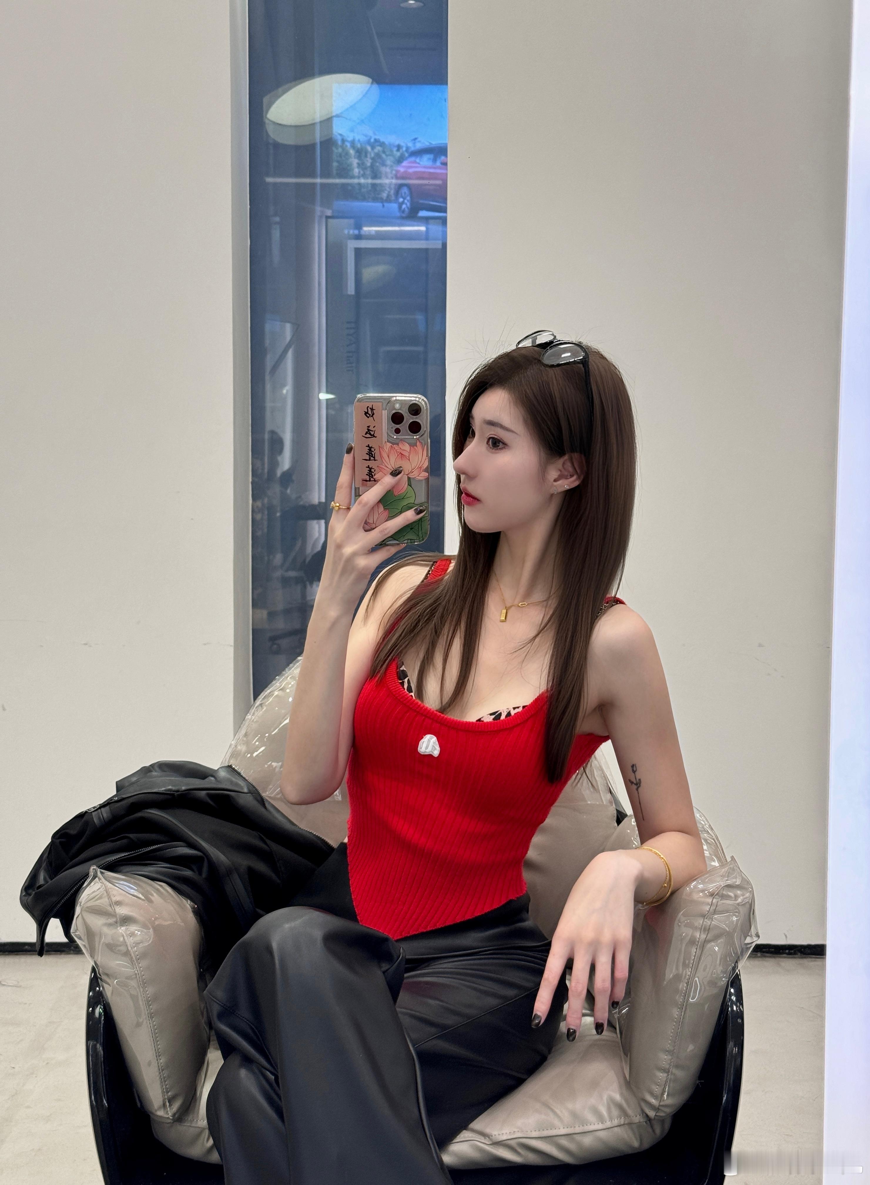 公主染发日记💇‍♀️#染发##氛围感##三胞胎碧星梦# ​​​