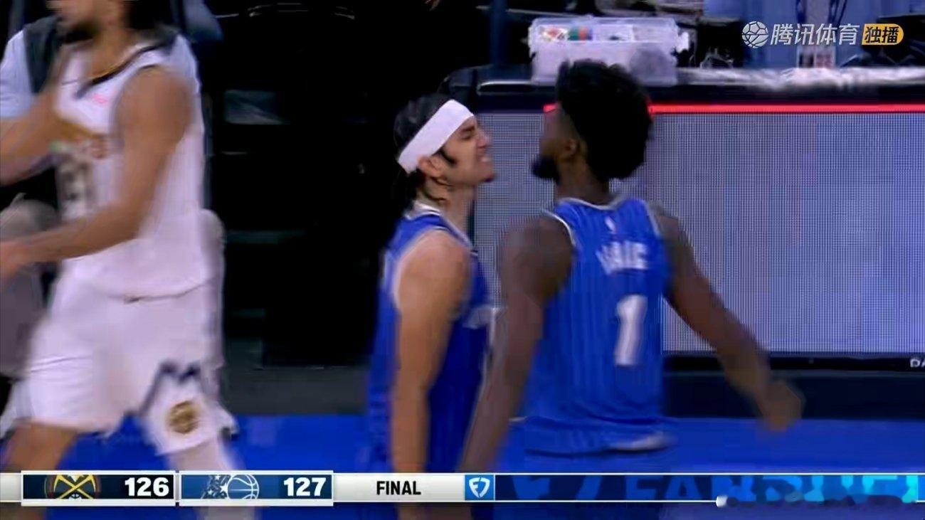 穆雷跳投绝杀不中，魔术主场1分险胜掘金！约基奇34分21板12助，安东尼-布莱克