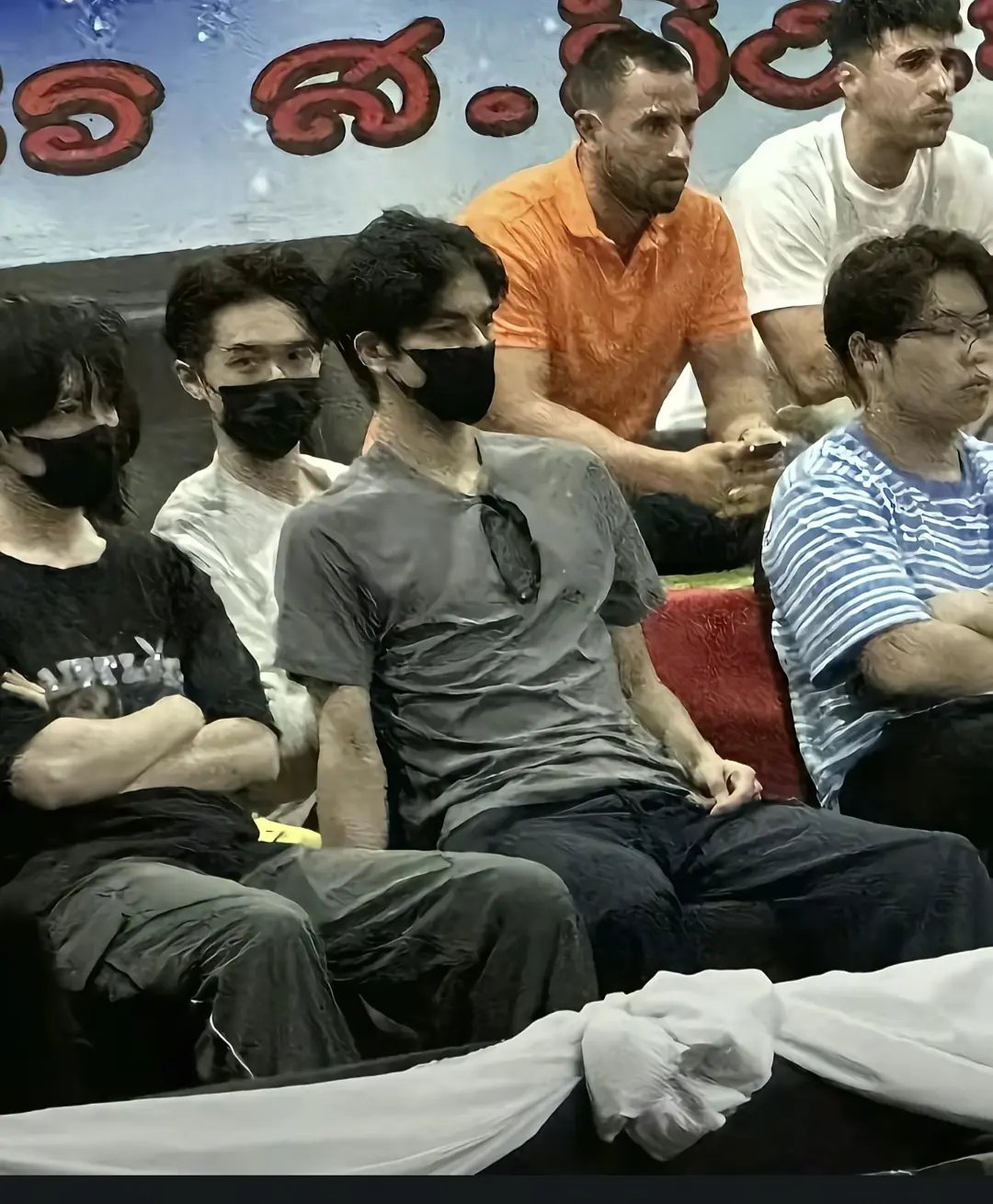 这是拍剧时候的嘛还是啥时候的，这个T区哦滴天 