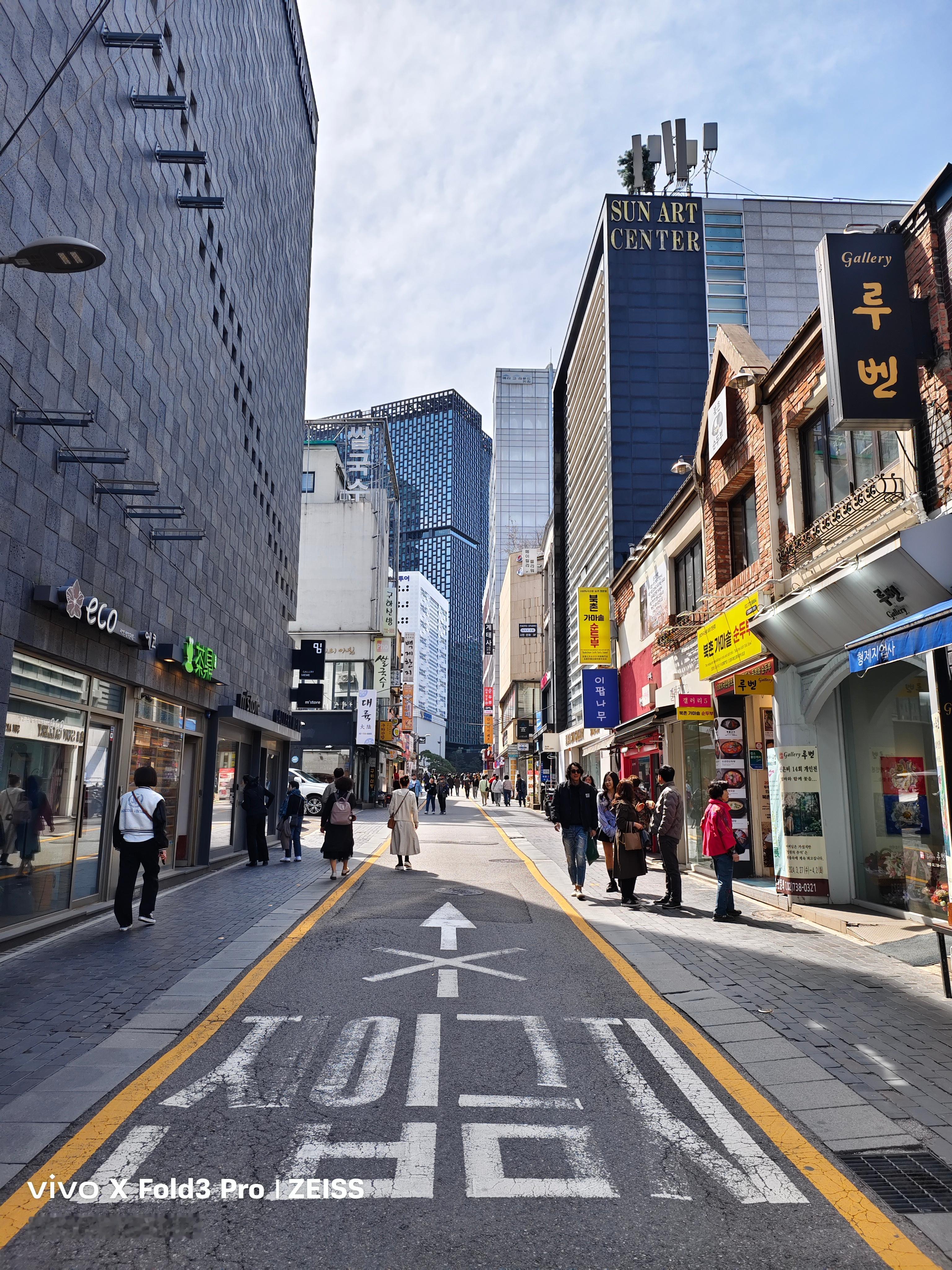 利用半天时间搞了个韩国首尔citywalk快闪版，不知道是不是去的地方不对？反正