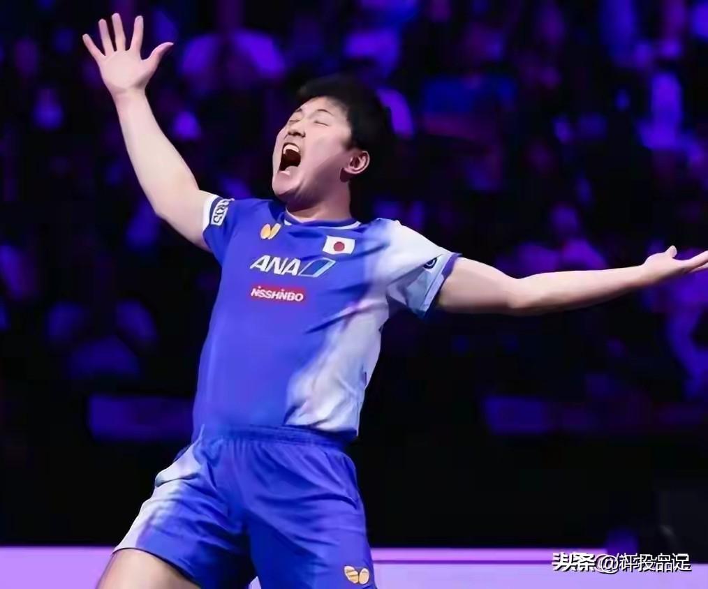 张本智和点评松岛辉空说，赢王楚钦一场容易，想要赢他一辈子就很难了。首战王楚钦能打
