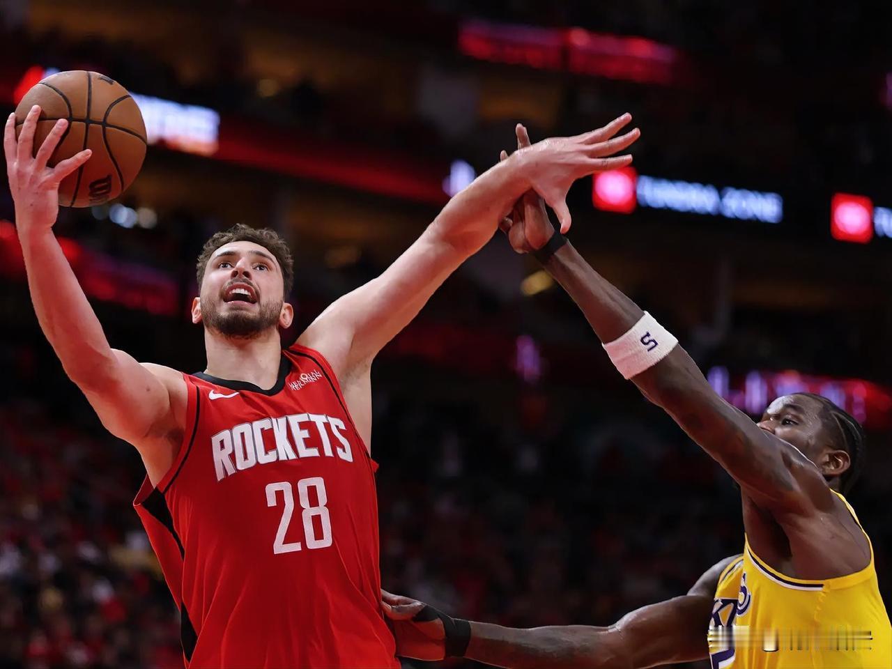不吹不黑！盘点NBA现役，五大名气大于实力的球星。

美媒通过对81名现役球员匿