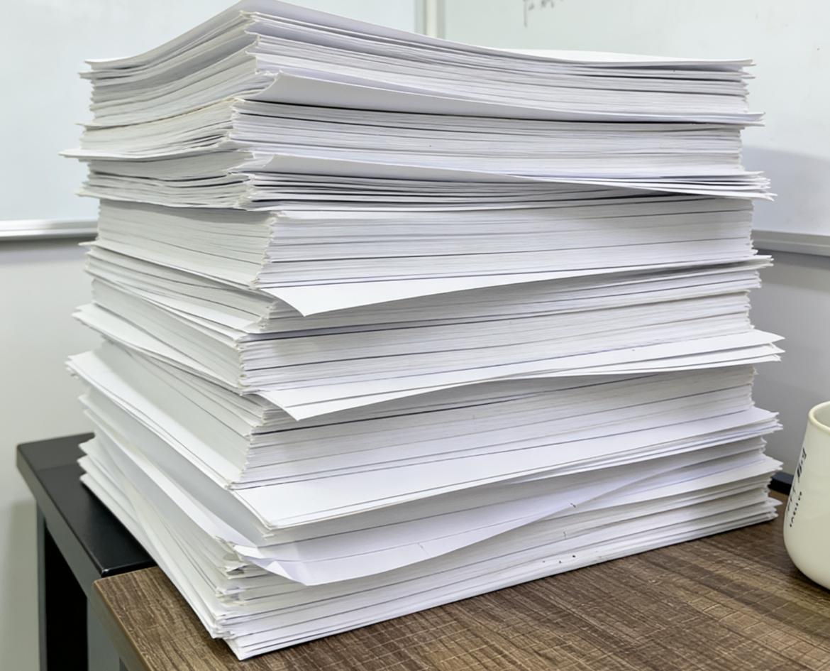 今天卖废品差点被坑了，
要不是因为我们办公室里有一个自己的秤！
这一下子就要被坑