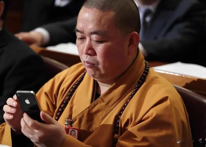 当和尚都可以发大财，那谁还十年寒窗苦哈哈读书？谁还日出而作日落而息辛苦劳作？当和