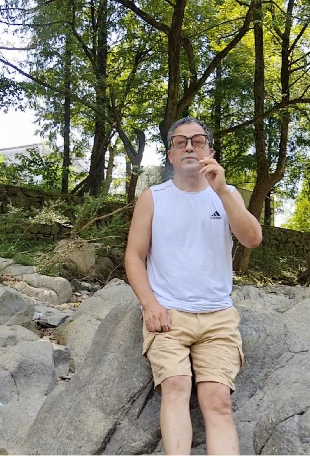 儿女最反感父母做的四件事
一是掺和儿女家务事。儿女成家后，各自有各自的盘算和活法