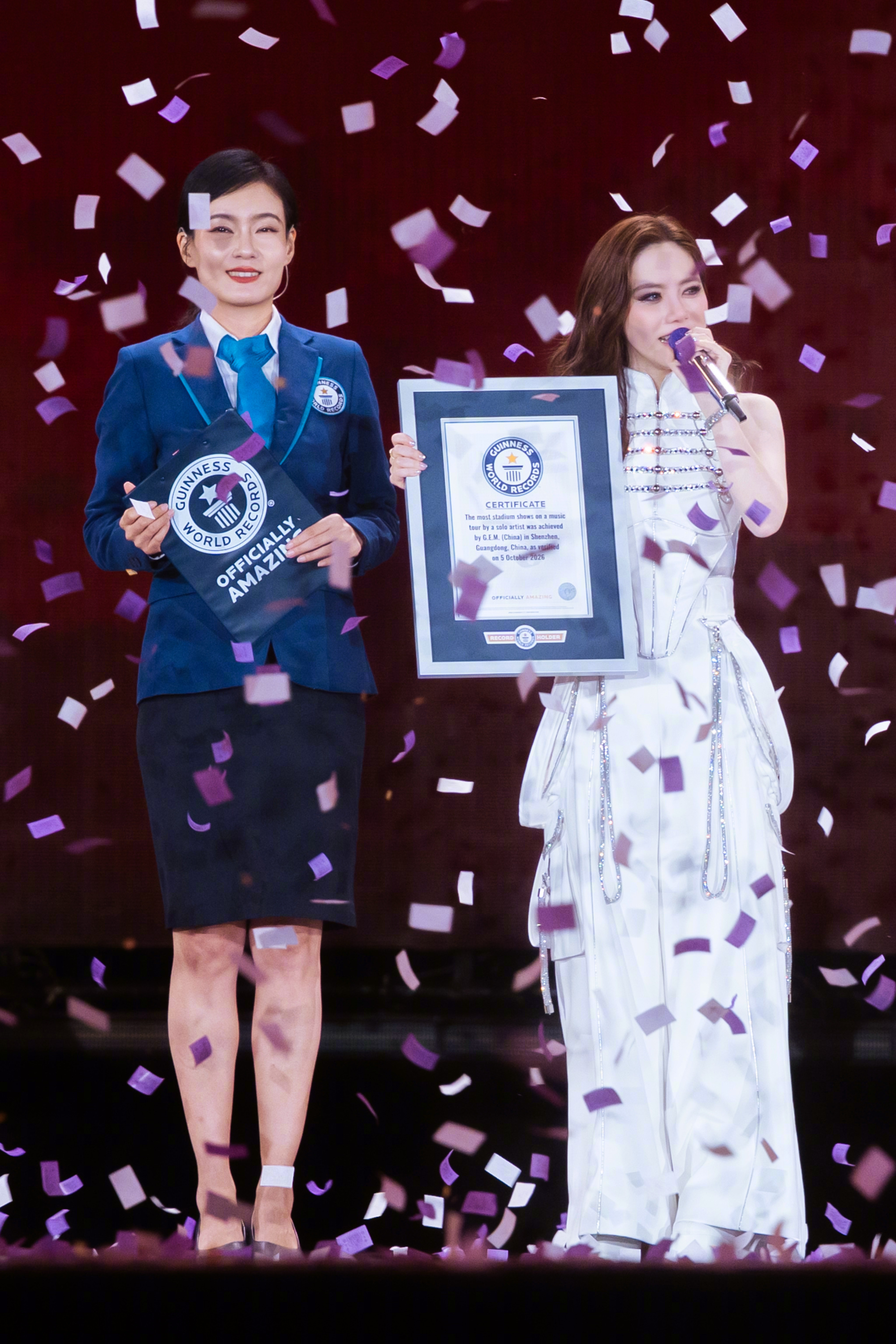 邓紫棋巡演收官发文邓紫棋长文告别I AM GLORIA巡演，回望这一路走过的无数