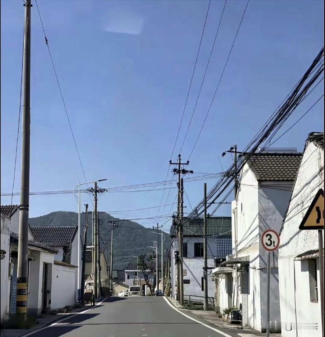 中日农村对比，你觉得哪个是中国农村？