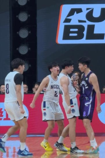 3分之差！清华大学79-82不敌中国台湾政治大学，获得首届AUBL亚洲大学生篮球