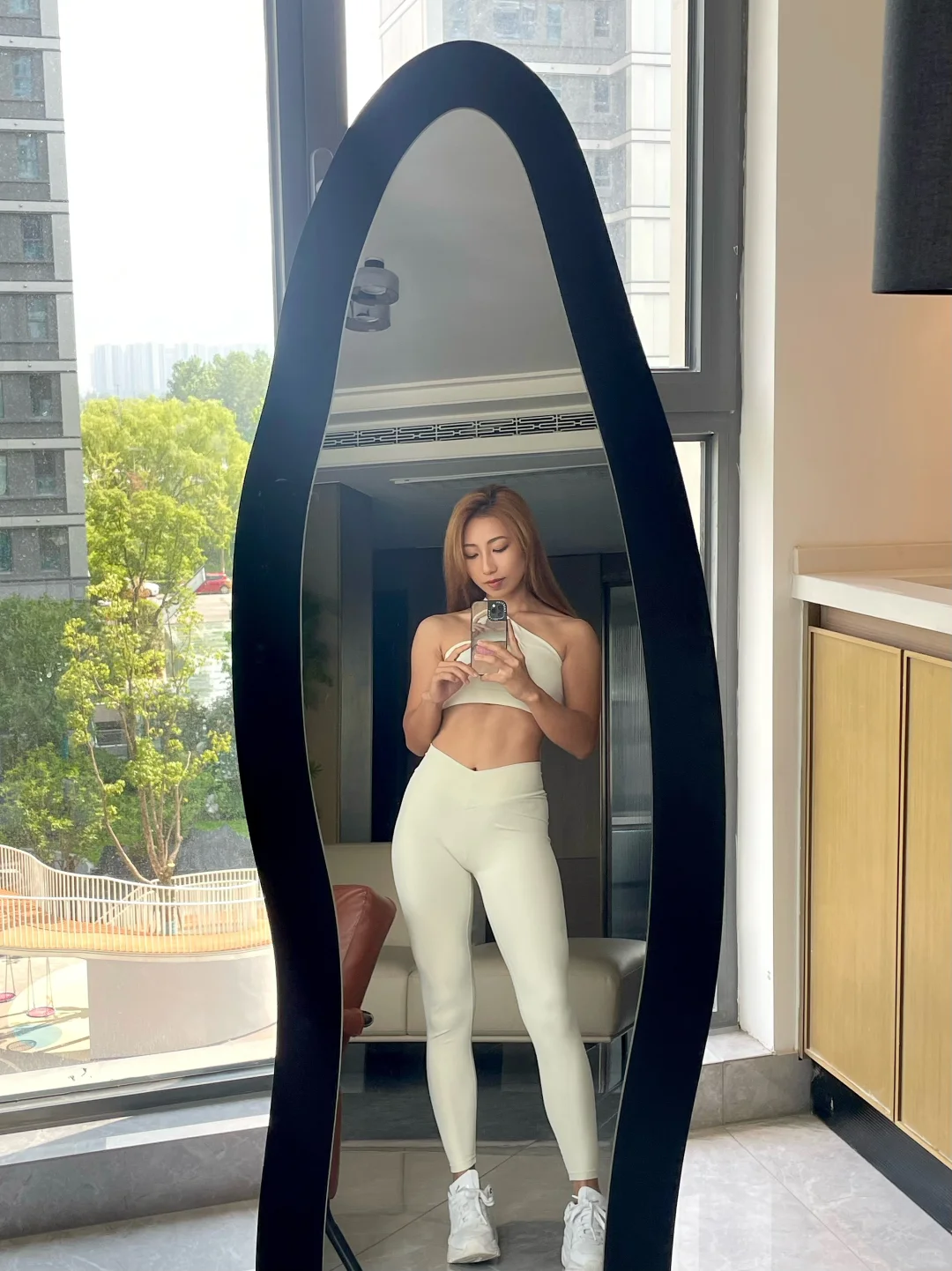 健身女孩工作照