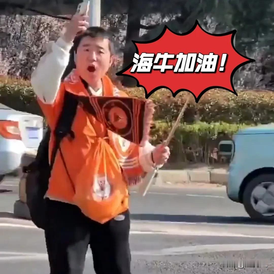 何必呢？言语挑衅、人身攻击，青岛海牛有失风范，就这点本事了？
  齐鲁德比赛前，