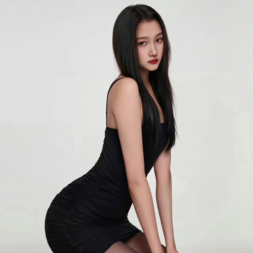 关晓彤黑丝造型惊艳逆袭！长腿暴击秒变性感女神，美到犯规
​​关晓彤解锁黑丝穿搭，