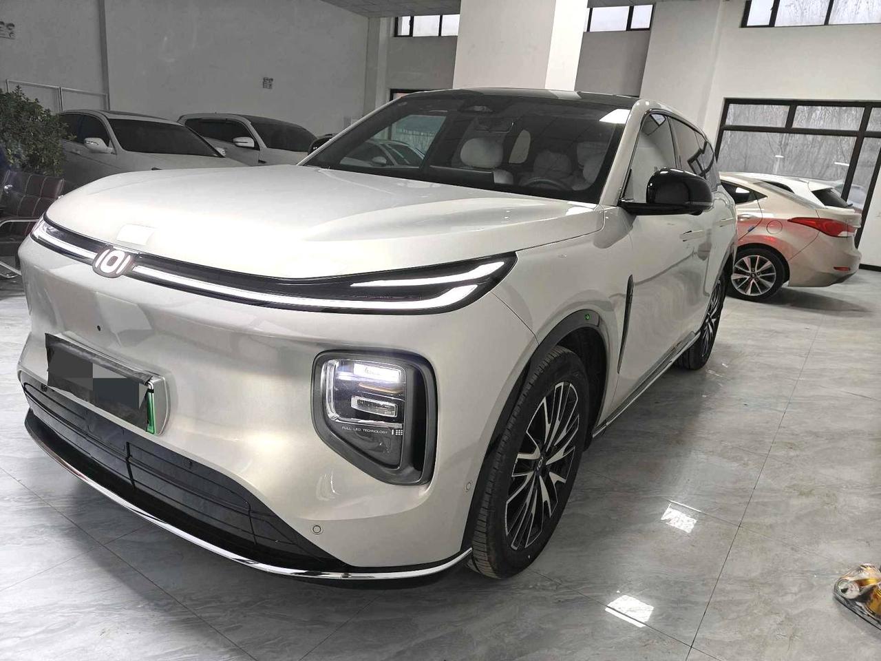 2025款 启源
Q07 1.5 无级 215激光尊荣型 准新车 26年挂牌 包