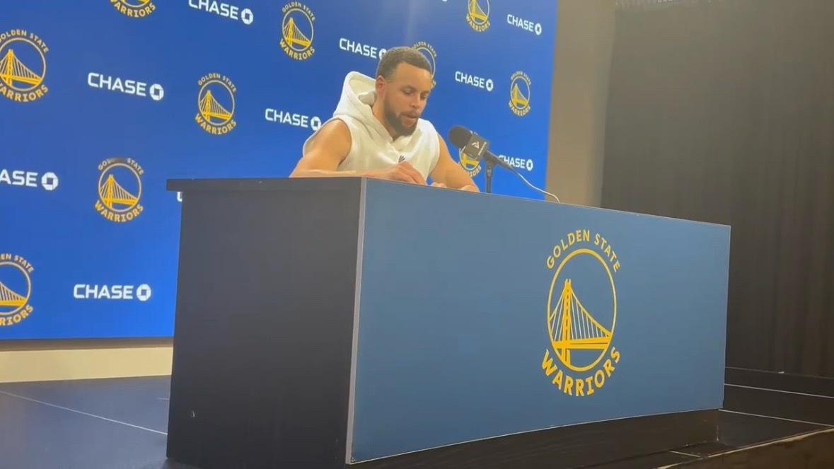 库里赛后“ 考虑到我们一路走来所取得的成就两连胜以及捍卫主场 我们站在这里 却听