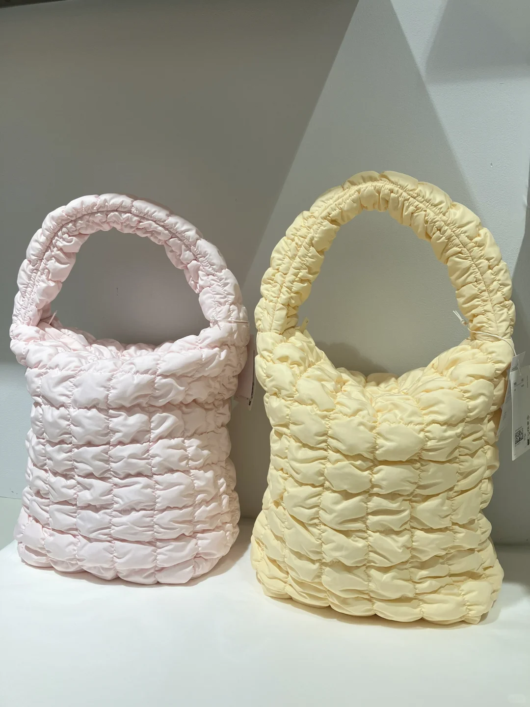 COS 新品云朵包☁️