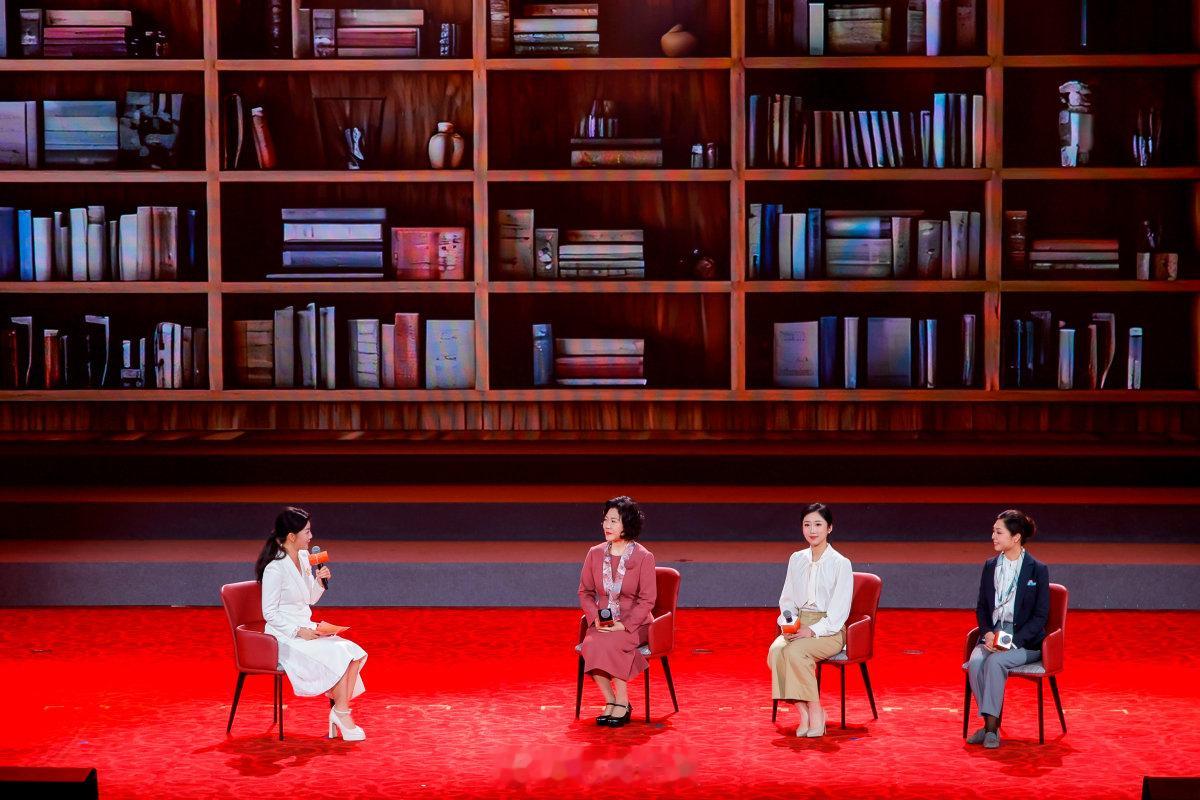 宁波深耕全民阅读打造暖心书香之城 4月20日，第五届全民阅读大会在南昌举行，宁波