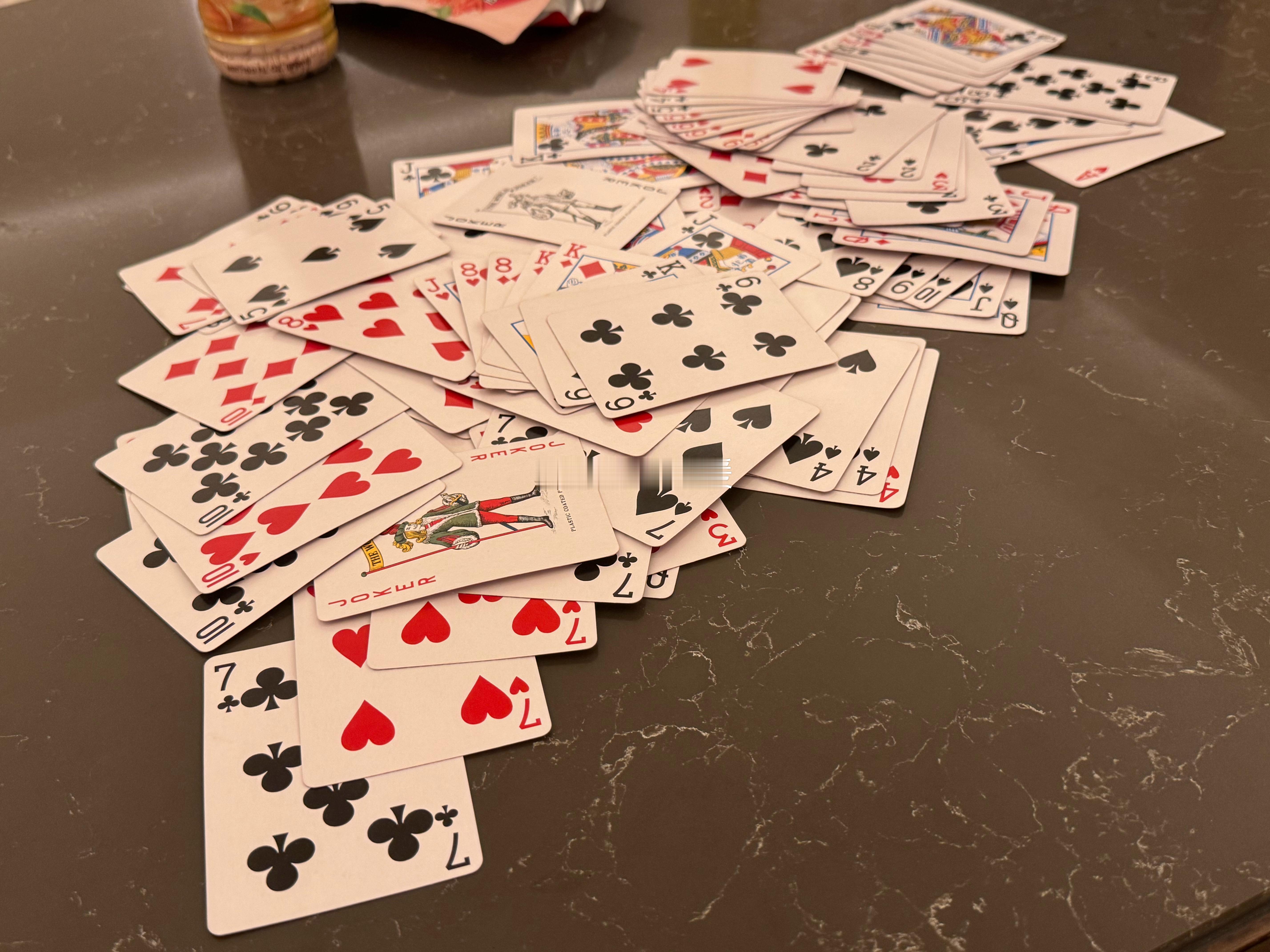 一轮惯蛋，四个人加起来八百个心眼子 ​​​