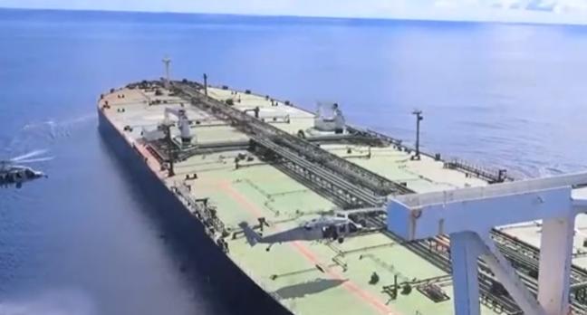 美国下重手，在印度洋截扣赴华油轮。

美国国防部今天（美国时间 4 月 23 日