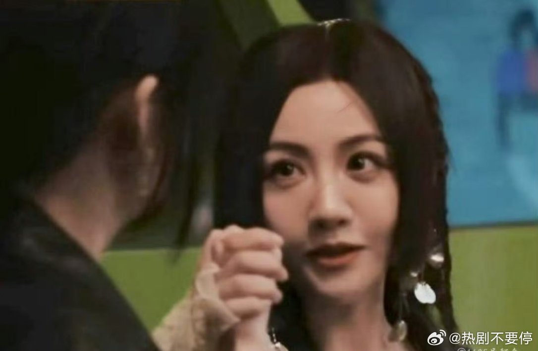 我同意来一期王和蓉演CP的大侦探！！不要反目的那种，只要坚定的站在一起王鸥给杨蓉