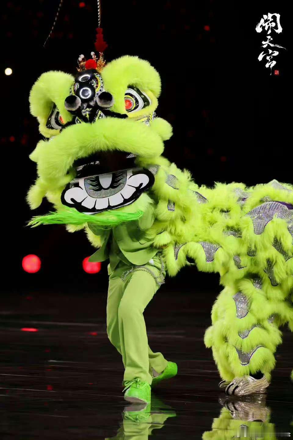 张艺兴福娃妮妮张艺兴福娃妮妮舞狮张艺兴福娃妮妮，真的好细节，哇喔 ​​​