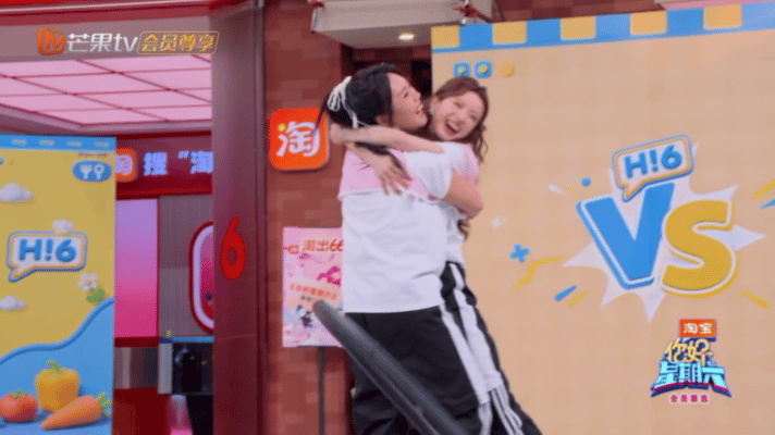 李雪琴张雅琪好像彩排过一样李雪琴张雅琪好像彩排过一样，默契满分 