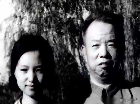 1974年，一个叫王季迟的女兵请假回家奔丧。政委拿起假条一看，脑袋嗡的一下。
