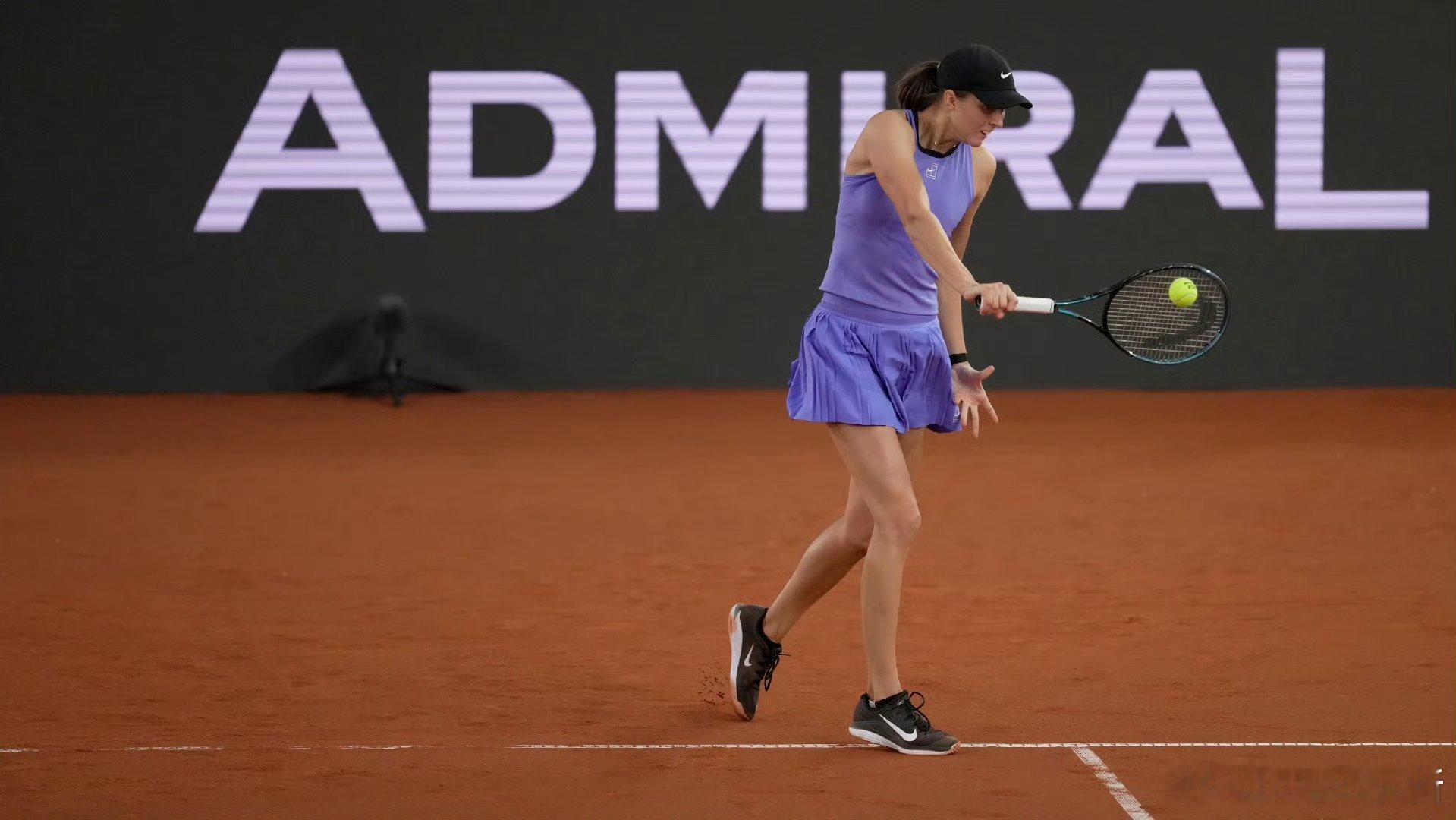 塔格尔女士凭借本周巨分成为08年龄段女球员中首位百大🔥林茨站第二轮，18岁的本