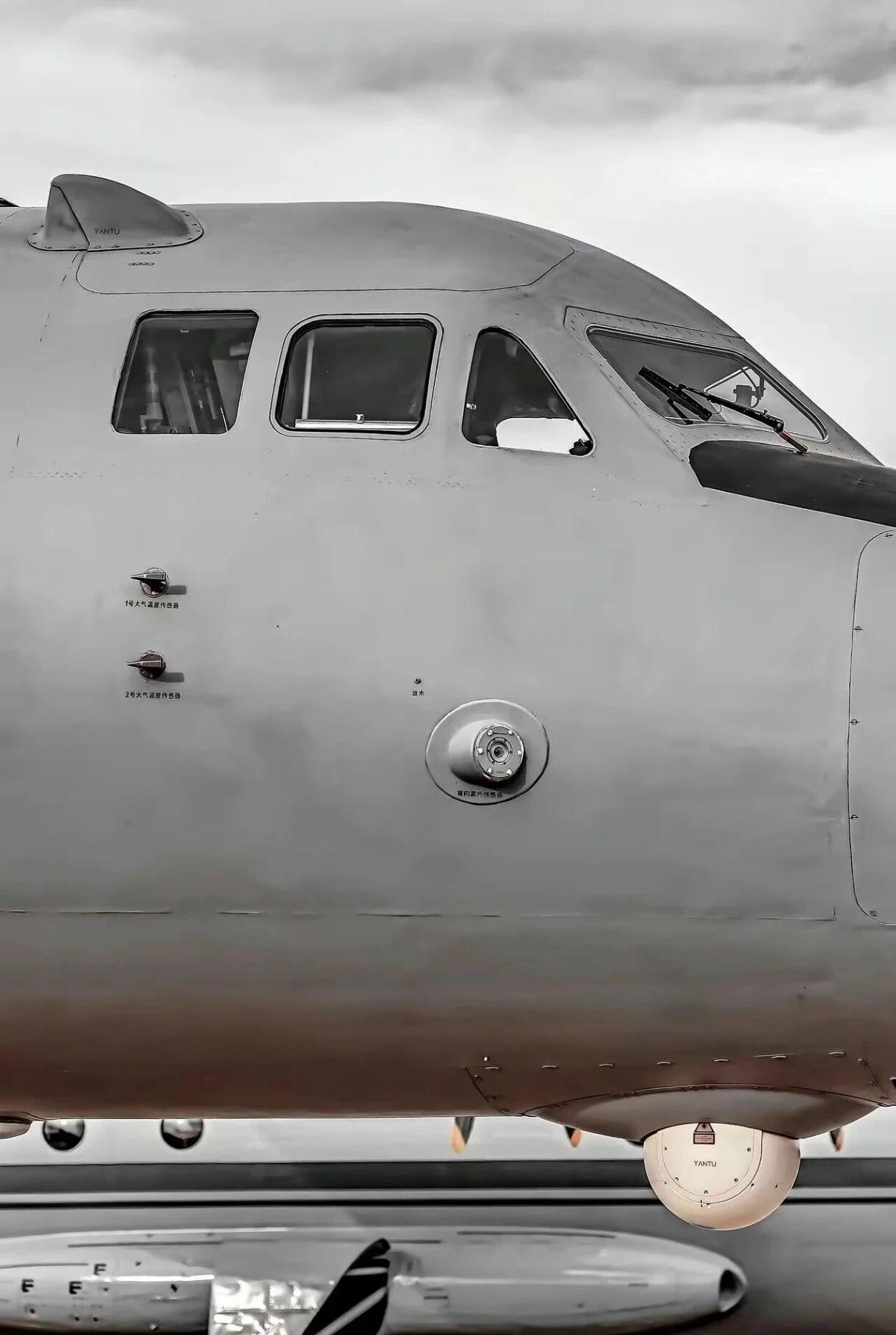 轰6K、轰6N、轰6J具备了远程核打击能力，是中国🇨🇳唯一的战略轰炸机。[赞