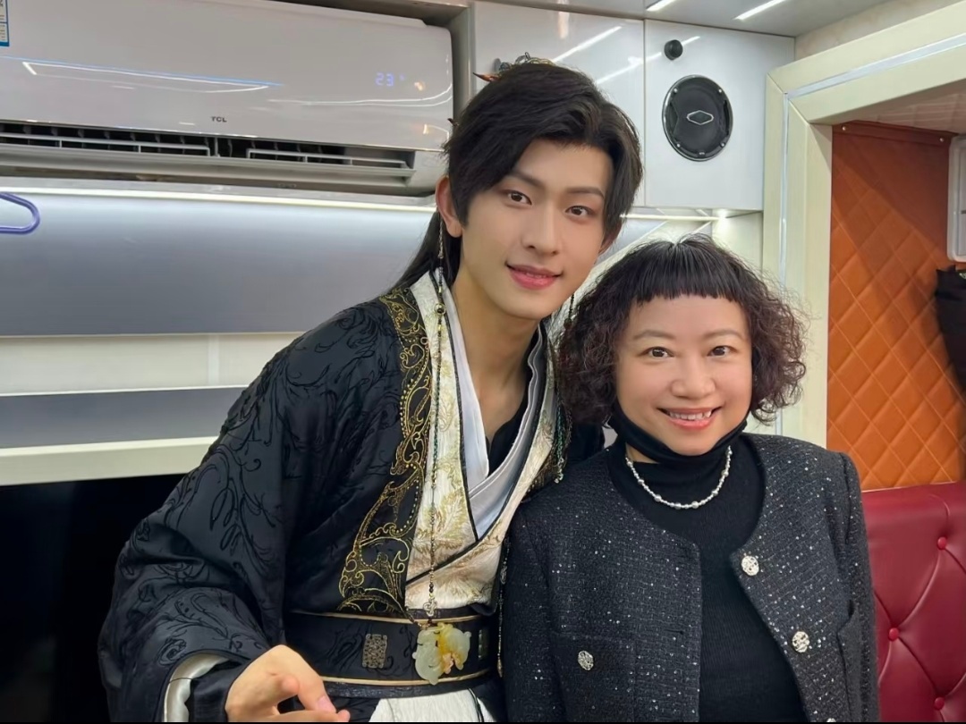 原来陈添祥和张晋宜要二搭的是饶雪漫的离歌，矮油其实不太爱看短人拍饶雪漫的，好在还