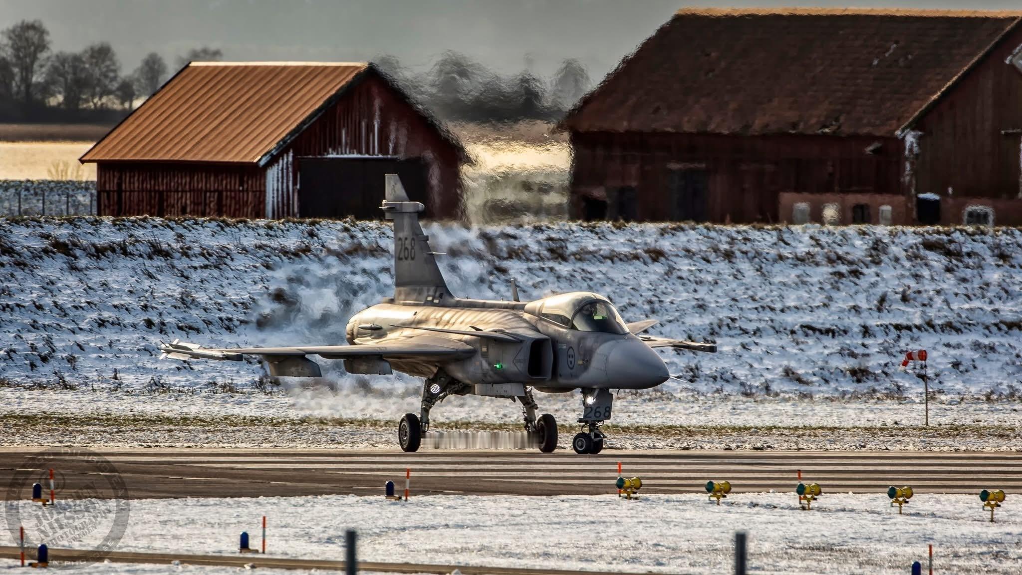 今日鹰狮 早安 瑞典空军F7联队JAS39C鹰狮Photo credit: JÖ