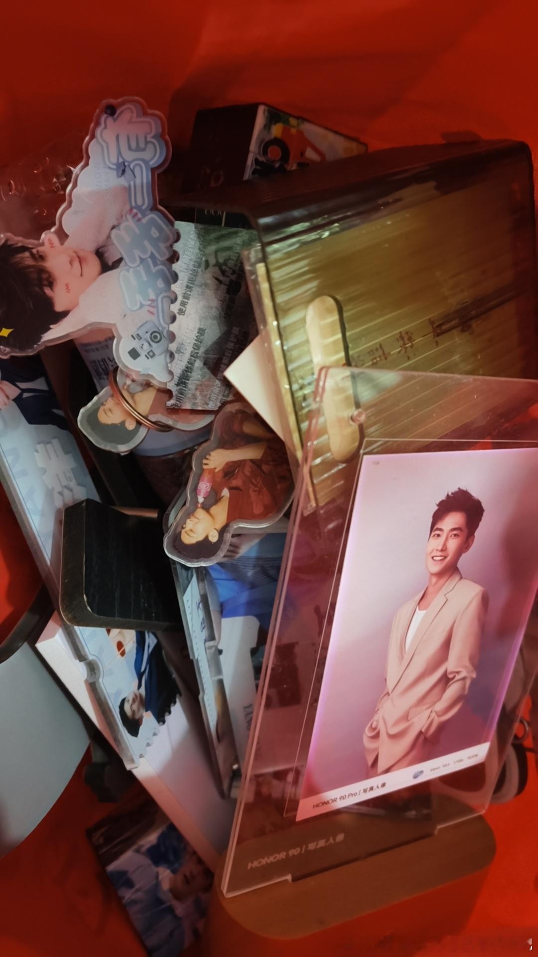 哥哥突然来访，，，周边不知藏哪去，好无力，，，就收了下层就一大袋，，，，还有八九