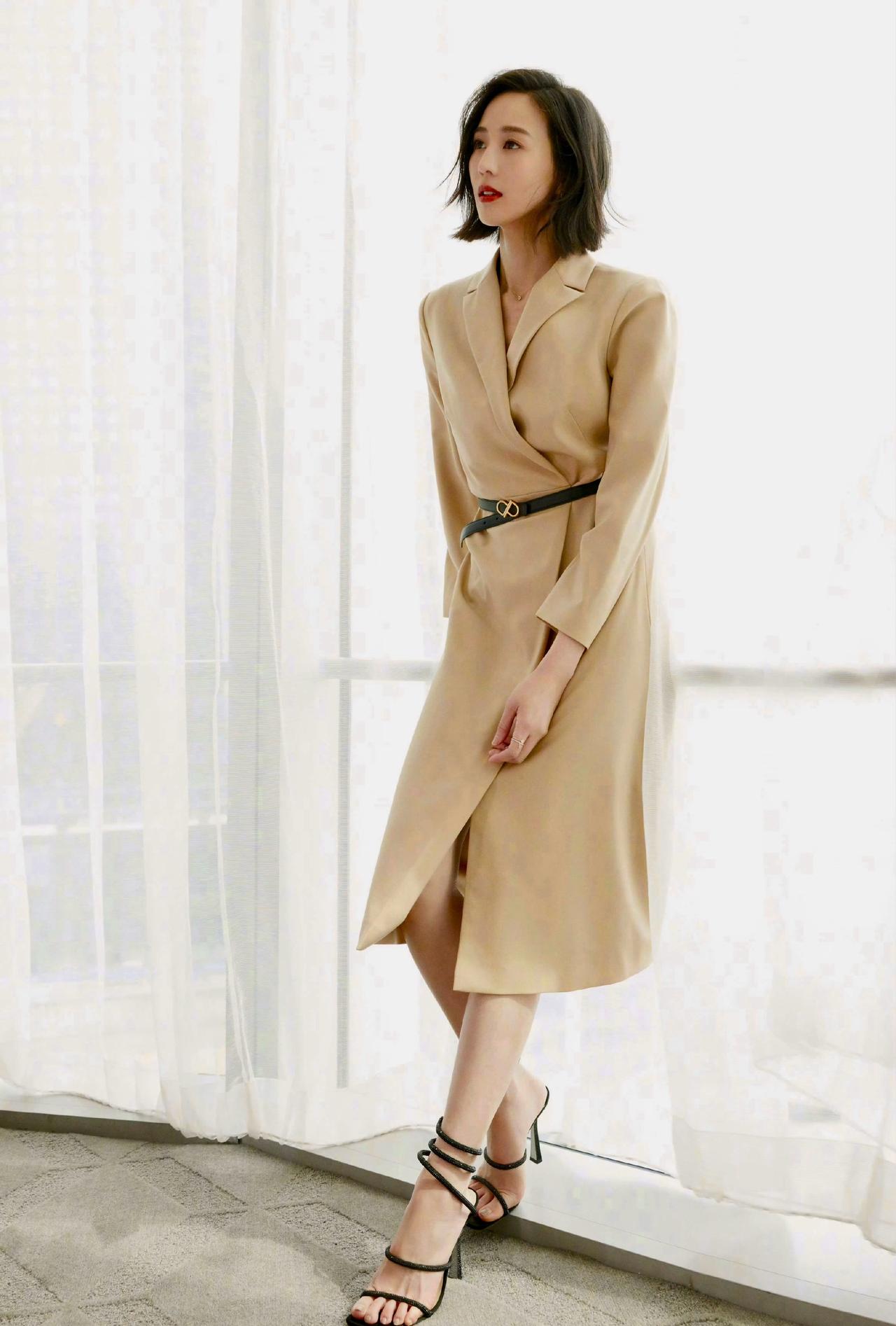 【人像摄影】演员张钧甯。张钧甯团队工作氛围张钧甯刮痧刮到巴黎嘉人嘉人开麦张钧甯巴