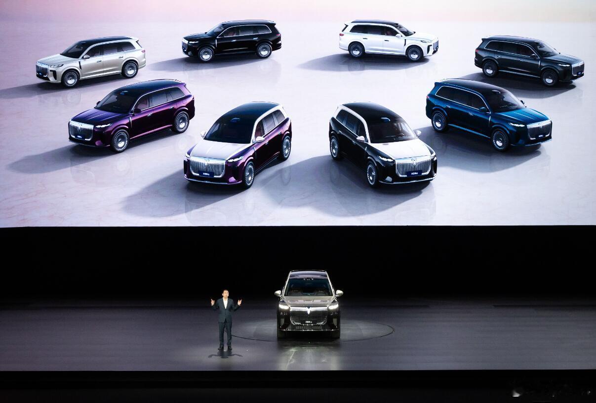 50万元级豪华SUV赛道，又多了一个黑马选手，岚图泰山的规格已经完全可以跟问界M