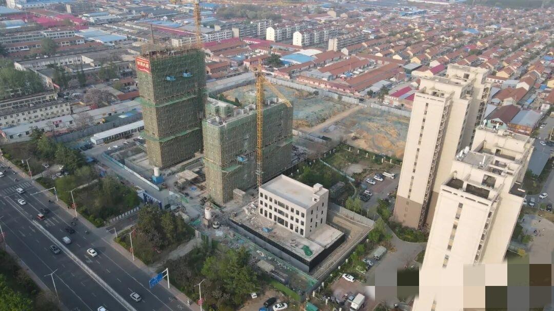 东关新村安置区于2025年5月正式开工建设，总投资2.98亿元，总占地面积13亩