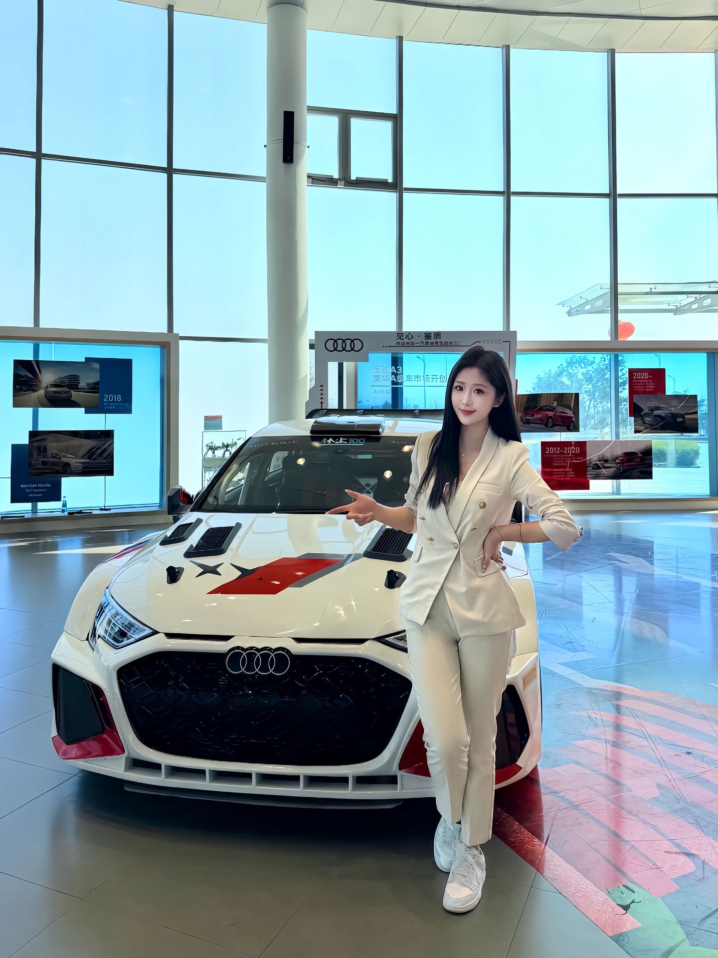 奥迪宽体飞驰人生 