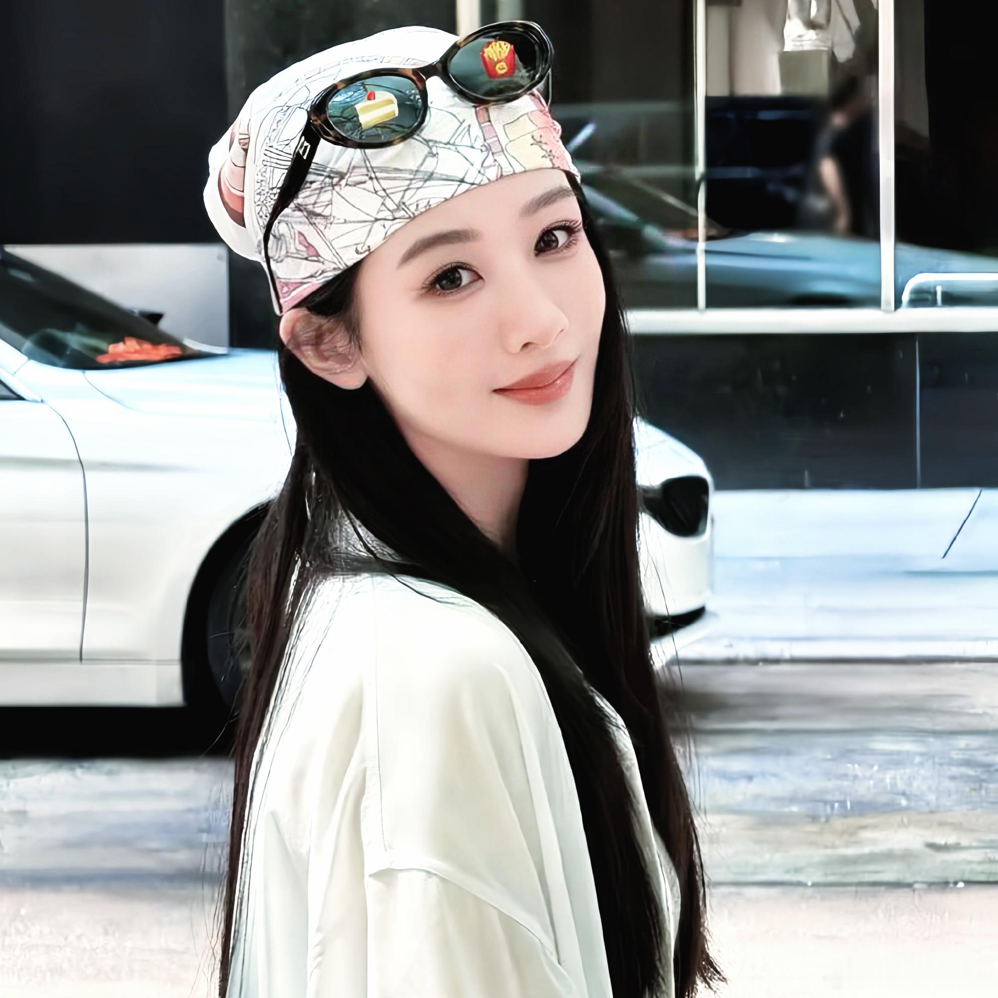 杨紫 所有怦然心动里，你永远拔得头筹。 