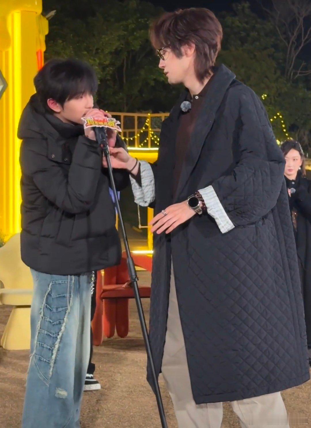 汪铎穆祉丞  tfboys我师兄周五晚高疯 汪铎上秒判官下秒认怂，后腿三步的反应