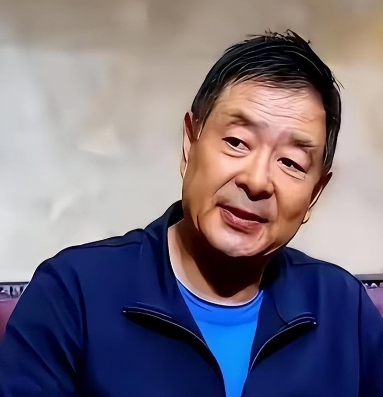 谁也没有想到，凌晨一点的北京，72岁的濮存昕竟用一根布绳，将自己与94岁的老母亲