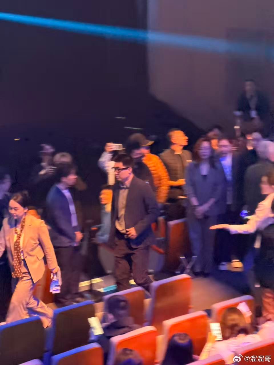 来了好多大佬呢 