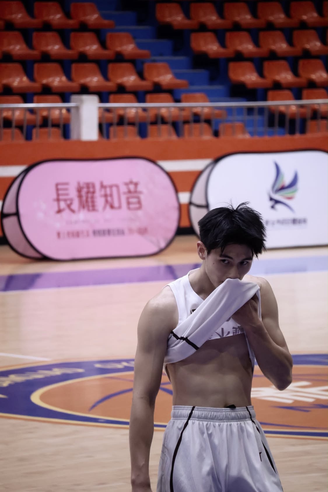 🏀 