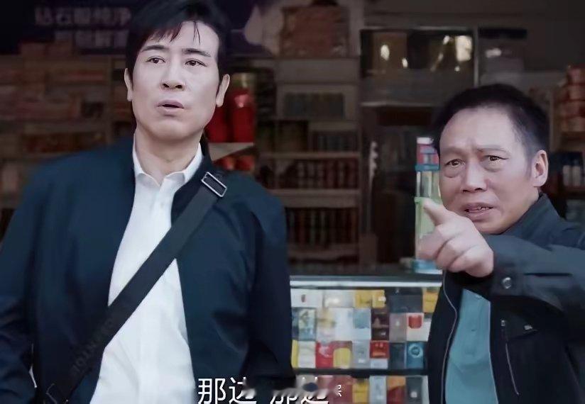 抢枪案发生后，警方并未获得“有效”线索，先布网查枪，但感觉案件过程很熟，联想到了