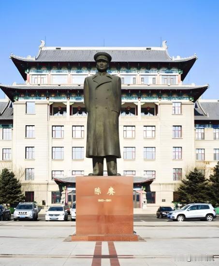 1952年，弹道专家张述祖对陈赓说，有个弹道专家很稀缺，陈说，那就赶紧要过来呀，