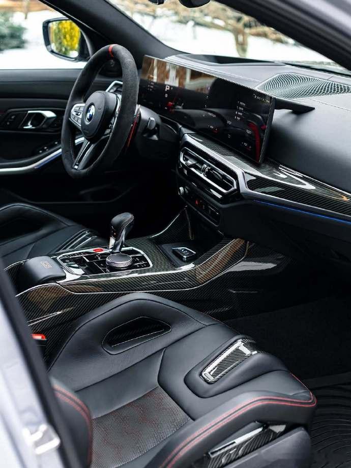 BMW M3 CS自带高级冷感🩶硬核性能遇上利落设计，帅到心坎操控感拉满，开起